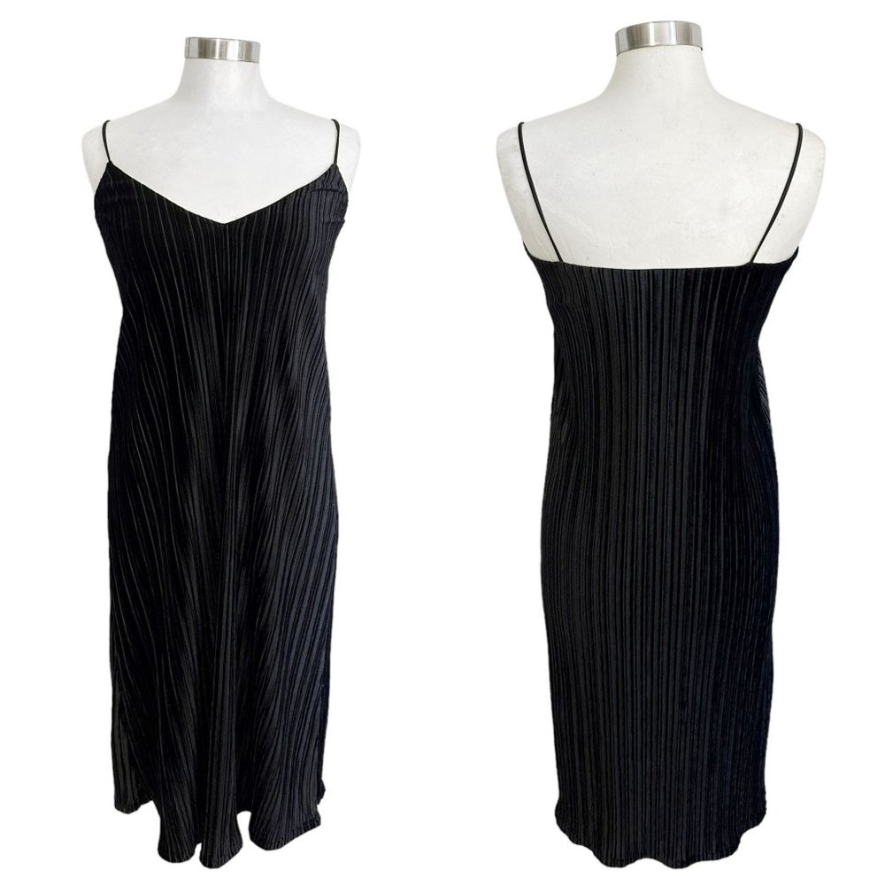 Rokoko Small Black Velvet V-Neck Accordion Ribbed Midi Slip Dress